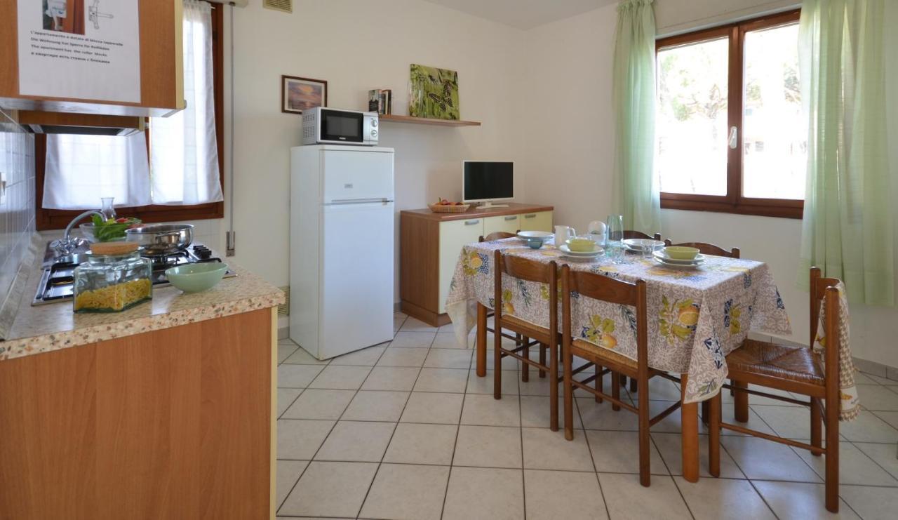 Villaggio Le Palme Линяно Сабиадоро Екстериор снимка